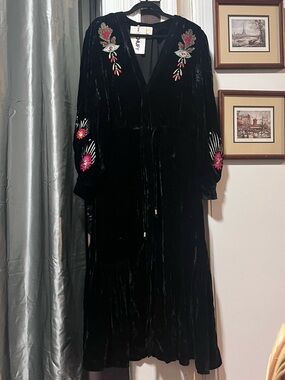 Chufy NWT Velvet Embroidered Black Maxi Dress Floral Accents L